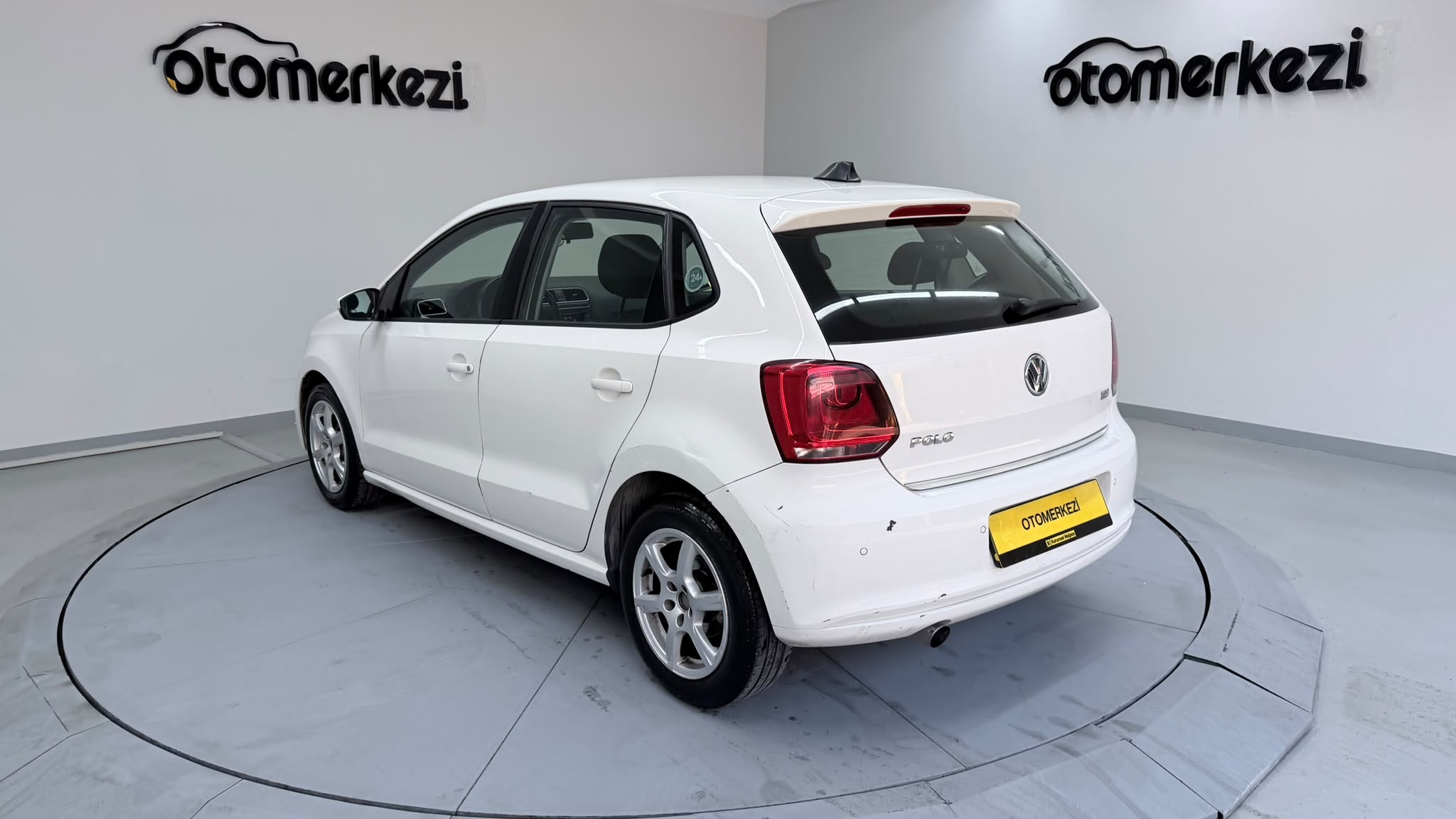 VOLKSWAGEN POLO 20